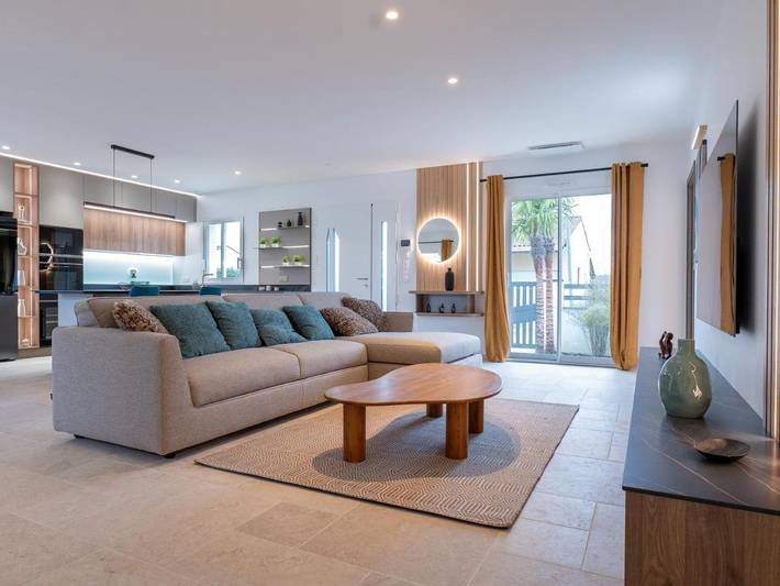 Location de vacances pour 8 personnes, avec jacuzzi ainsi que piscine et jardin à Saint-Ciers-du-Taillon - 3