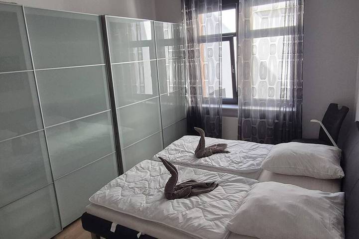 Ganze Wohnung, City Central Deluxe Apartment in Kaiserslautern, Saar-Nahe-Bergland