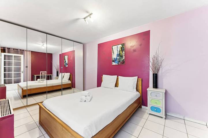 Apartamento entero, 3 bedroom apartment, large living room, garden and terrace in Lognes, Sena y Marne