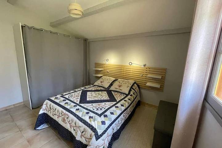 Location de vacances pour 5 personnes, avec jardin dans Les Pechs-du-Vers - 2