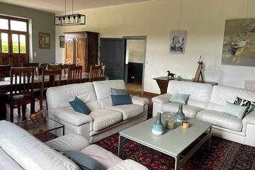 Gîte pour 7 personnes, avec piscine à Tendu