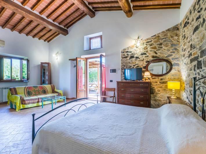 Appartamento intero, Fienile in Castelnuovo di Val di Cecina, Riserva Naturale di Monterufoli