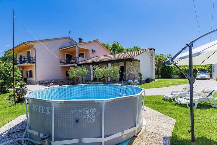 Ferienhaus für 4 Personen, mit Pool