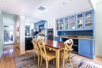 Vacation House for 8 Guests in Four Mile Village, Miramar Beach, Picture 2