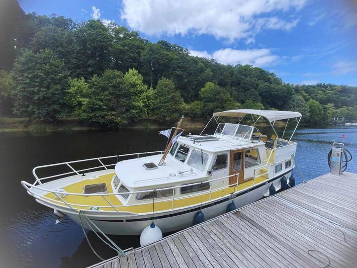 Bateau pour 6 personnes, animaux acceptés - 1