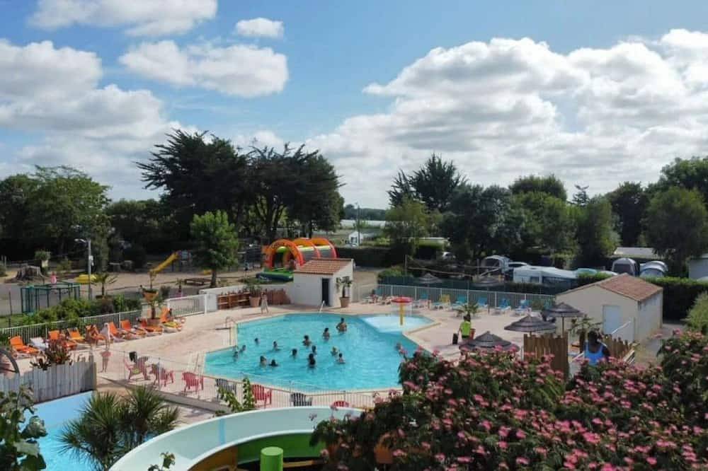 Zecamping 4* familial espace aquatique pet friendly locatif Tv Lv clim in Challans, Valle del Loira