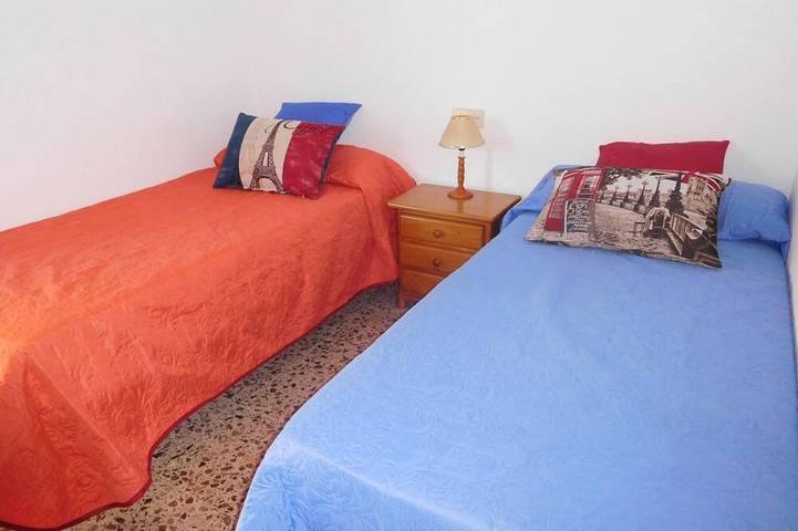 Appartement entier, 110m2 appartement + 18m2 terrasse et grande piscine, Alicante, Playa San Juan in El Cabo de las Huertas, San Juan Playa