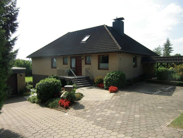 Ferienwohnung für 4 Personen, mit Balkon und Terrasse sowie Garten