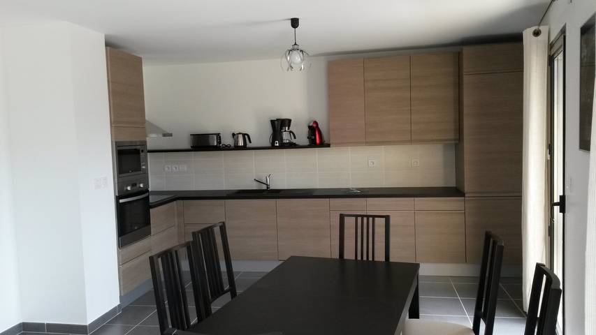 Gîte pour 6 personnes, avec terrasse à Annecy-le-Vieux - 4