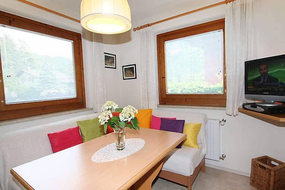 Ganze Wohnung, Ferienwohnung Pesjak by Interhome in Landeck, Tiroler Oberland