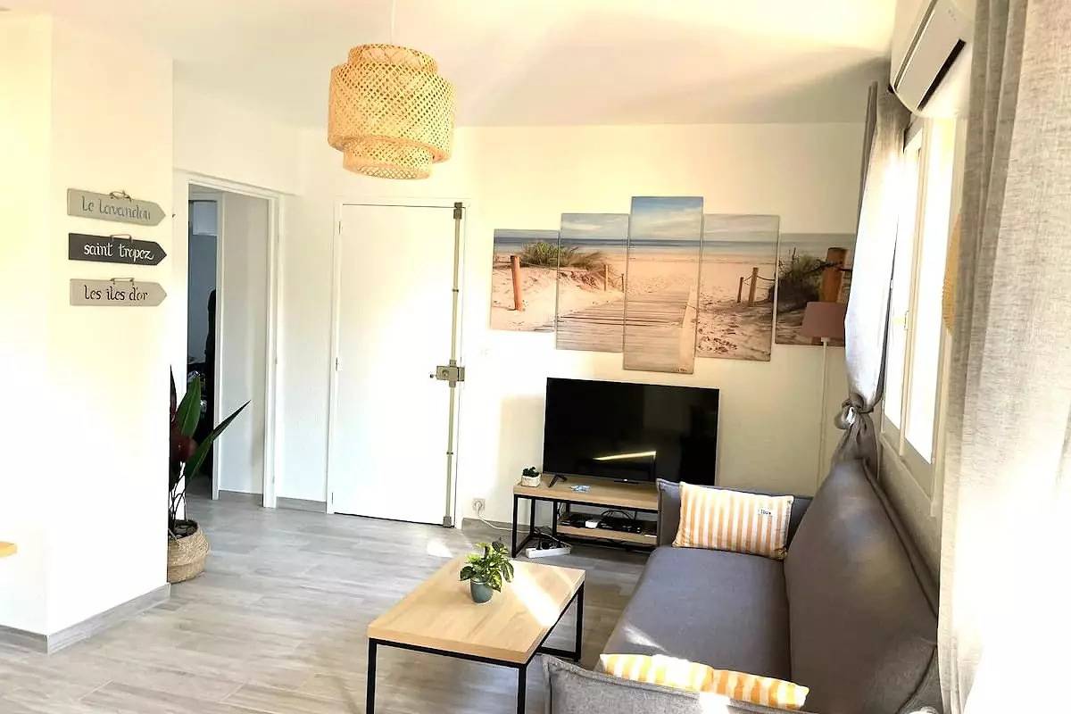Appartement entier, Appartements pour 4 Personnes in Le Lavandou, Parc national de Port-Cros