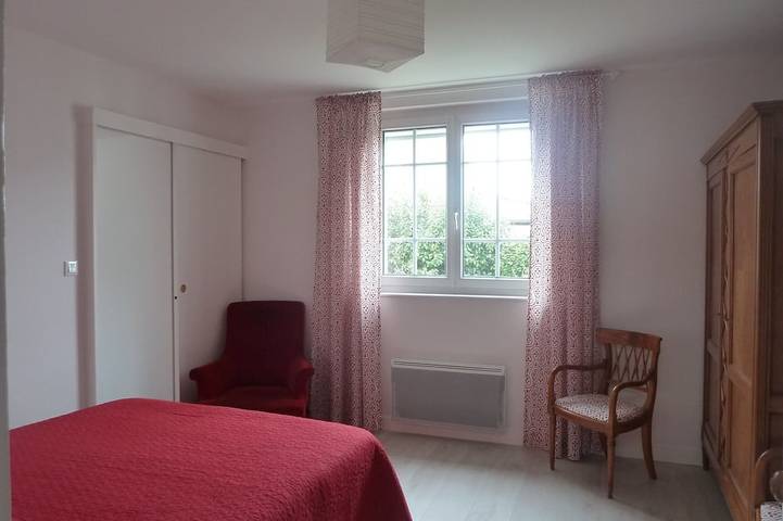 Location de vacances pour 6 personnes, avec jardin et terrasse dans Plage du Ruguel - 2