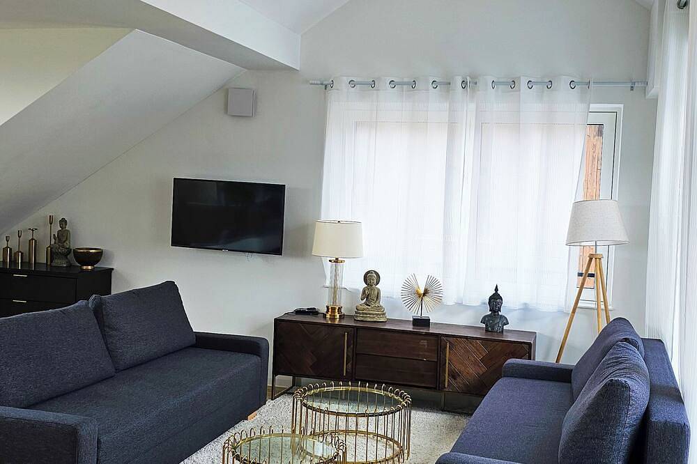 Ganze Wohnung, Schöne Dachgeschoss Neubau 80m² Wohnung mit Dachterasse in Freilassing, Rupertiwinkel