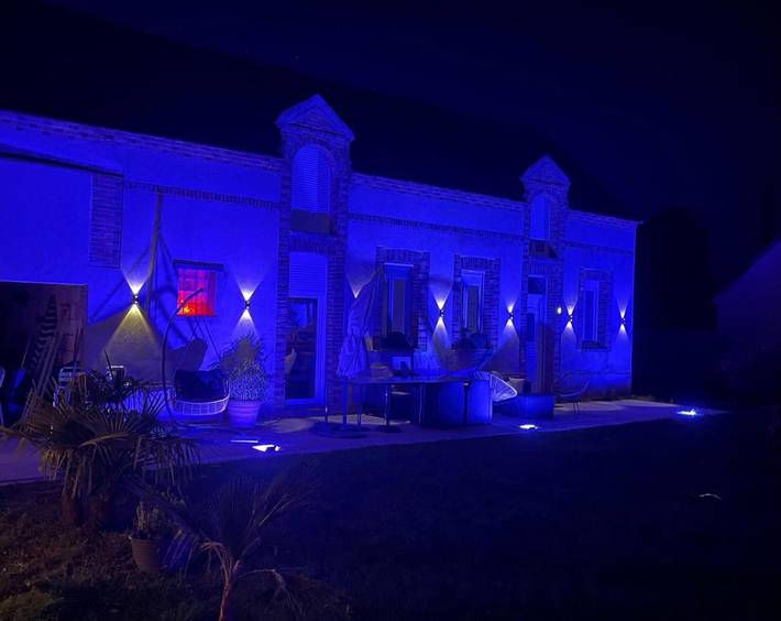 Maison de vacances pour 13 personnes, avec terrasse ainsi que jardin et jacuzzi