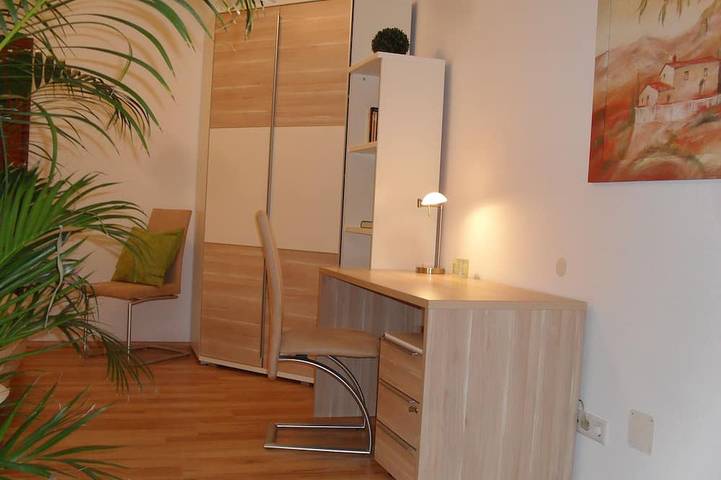 Ferienwohnung für 5 Personen, mit Terrasse in Karlsruhe