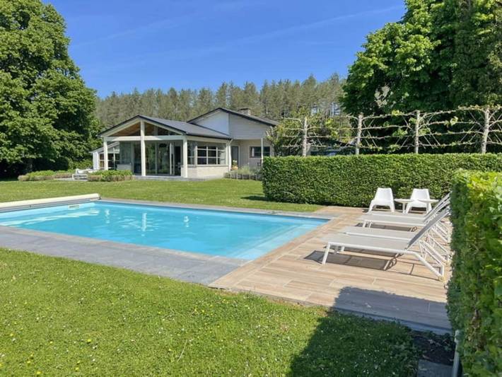 Casa de vacaciones para 8 personas, con Terraza además de Jardín y Sauna en Rochefort (Región Valona)