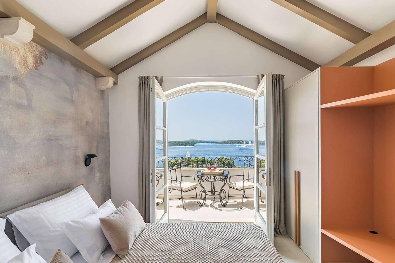Luxury Villa Hvar Carpe Diem with Heated Pool in Hvar Stadt, Hvar