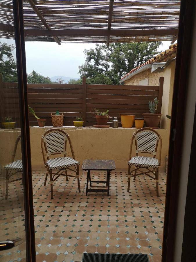 Location de vacances pour 2 personnes, avec vue ainsi que terrasse et jardin à Passa - 4