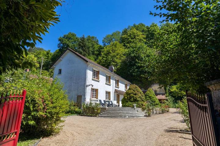 Villa pour 14 personnes, avec Terrasse et Jardin