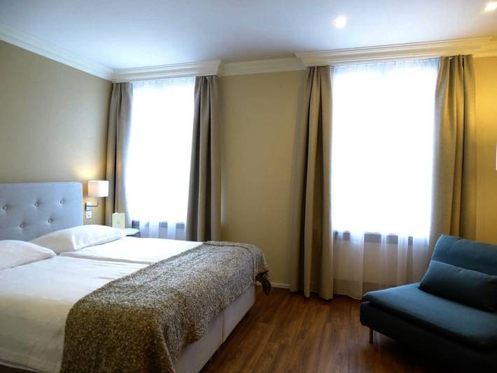 Hotel, mit Terrasse und Ausblick