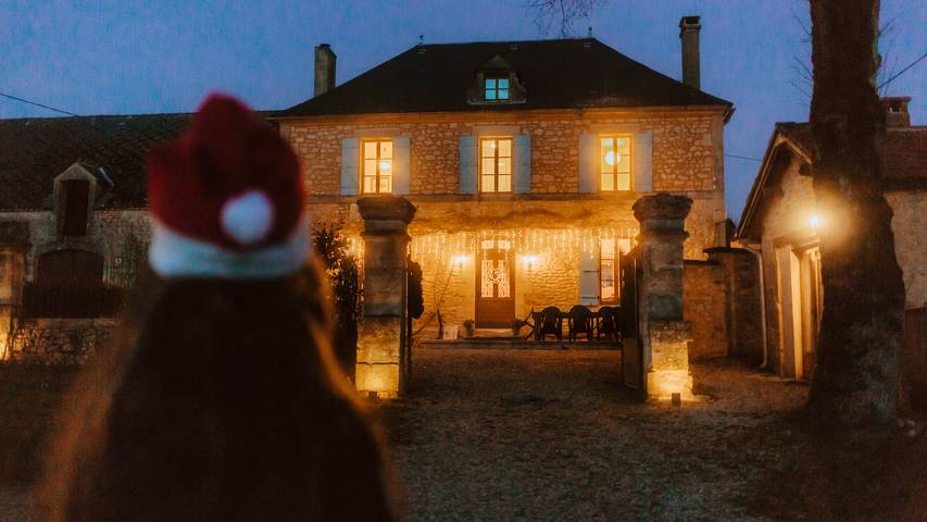 Gîte pour 12 personnes, avec piscine, adapté aux familles