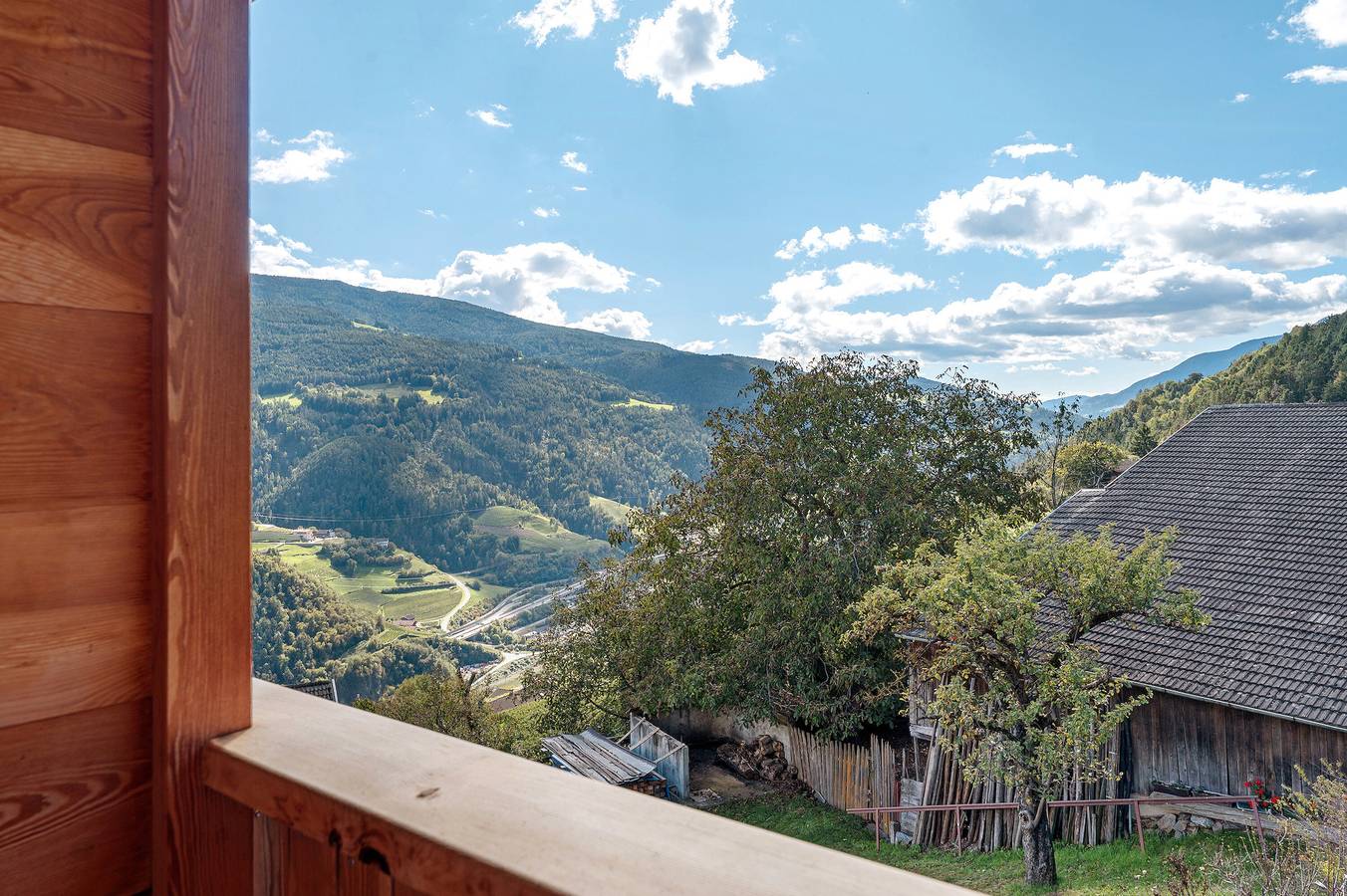 Room 'Oberhemberger Hof Dreier' with Mountain View, Shared Terrace and Wi-Fi in Feldthurns, Dolomiti Superski