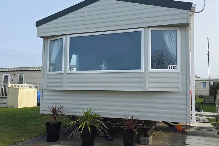 Cottage for 6 people, with garden and pool in Porthcawl