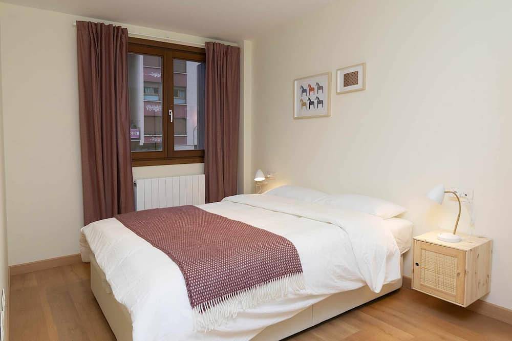 Entire apartment, Tenaesquí Ii by Bevalle in Escarrilla, Sallent de Gállego
