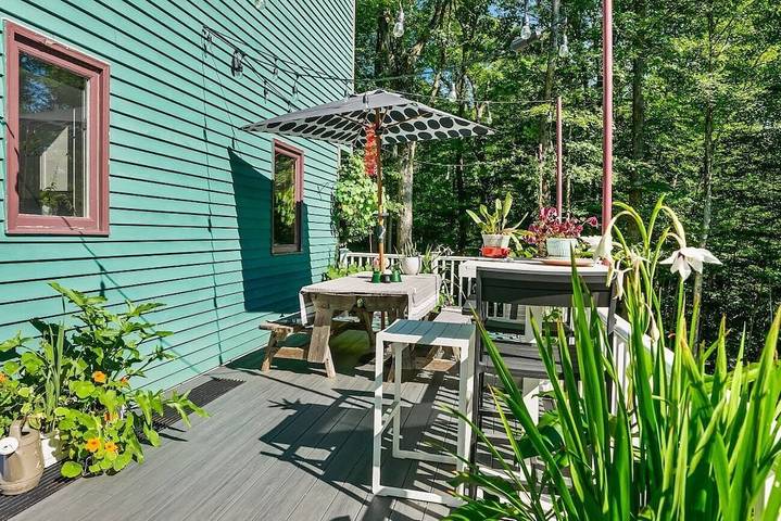 Vacation rental for 8 people, with yard and hot tub in Mount Snow