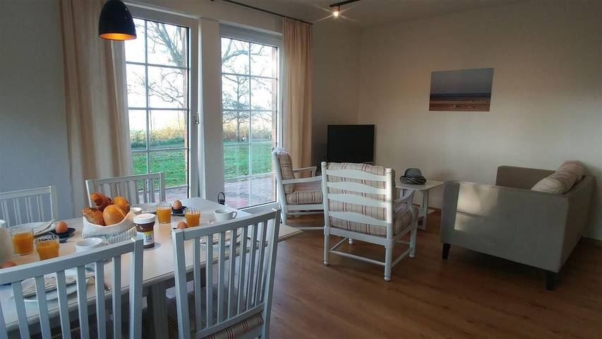 Ferienwohnung für 4 Personen, mit Terrasse und Garten in Norddeich