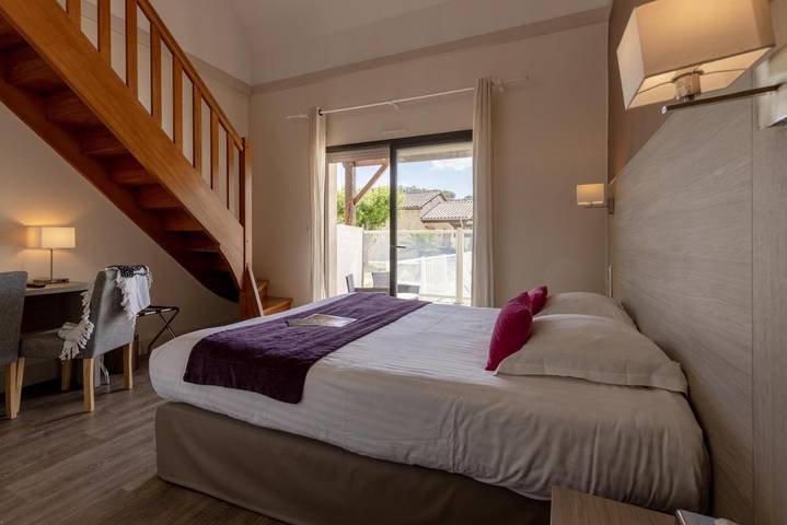Hôtel pour 4 personnes, avec jardin ainsi que vue et piscine, animaux acceptés dans Jardins de Marqueyssac - 2