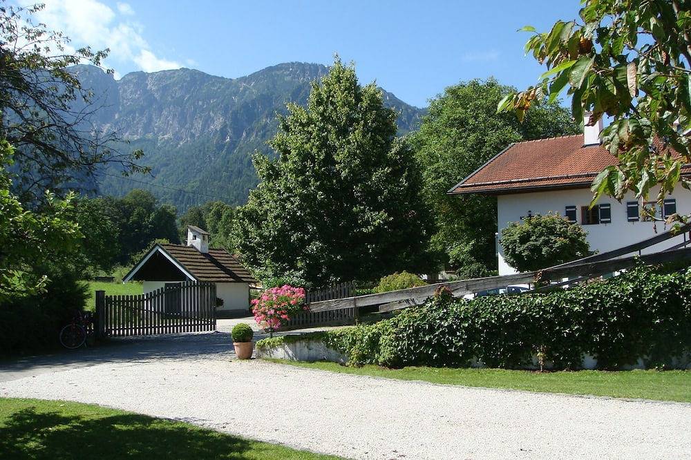 Ganze Wohnung, Cozy apartment in the mountains near Salzburg in Bayerisch Gmain, Bayerische Alpen