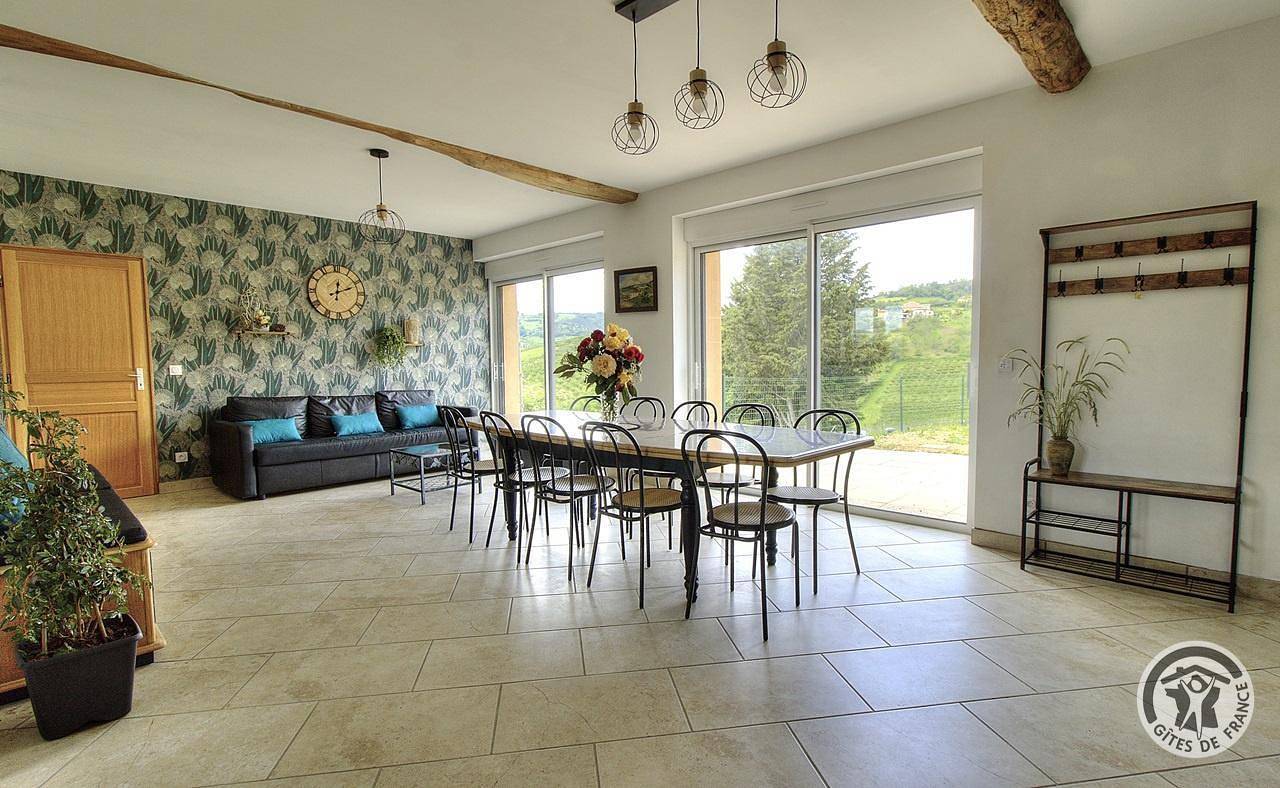 Le Gîte Charmille in Saint-Julien-sur-Bibost, Rhône