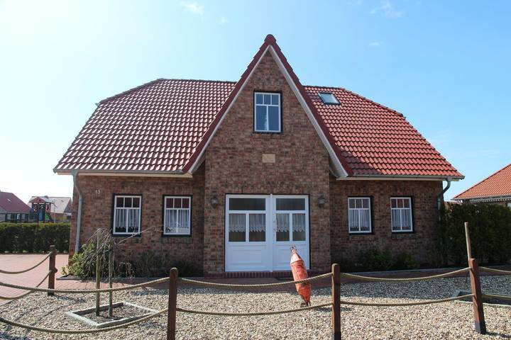 Ferienhaus für 8 Personen, mit Terrasse und Garten sowie Sauna