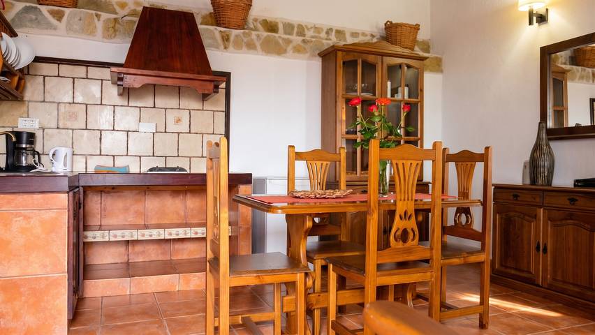 Appartement entier, Appartement charmant à Los Silos, 80 m² avec terrasse in La Tierra del Trigo, Los Silos