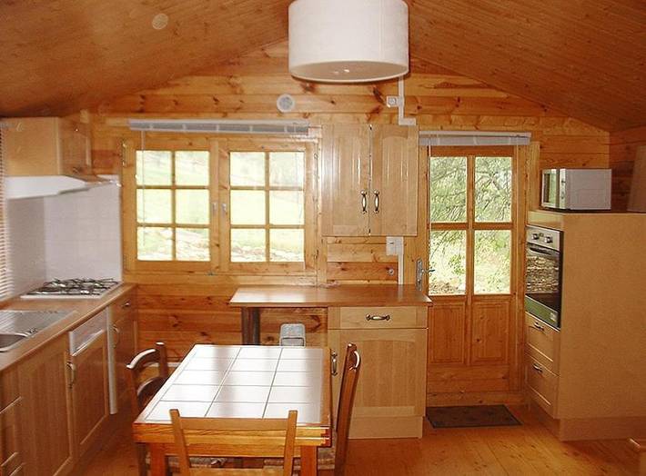 Chalet pour 2 personnes, avec piscine ainsi que vue et jardin