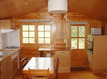 Maison de campagne pour 2 personnes, avec jardin ainsi que piscine et vue à Saint-Julien-en-Vercors