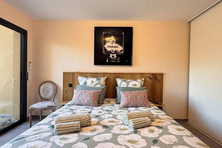 Location de vacances pour 6 personnes, avec piscine dans Office De Tourisme De Sainte Lucie De Porto Vecchio - 3
