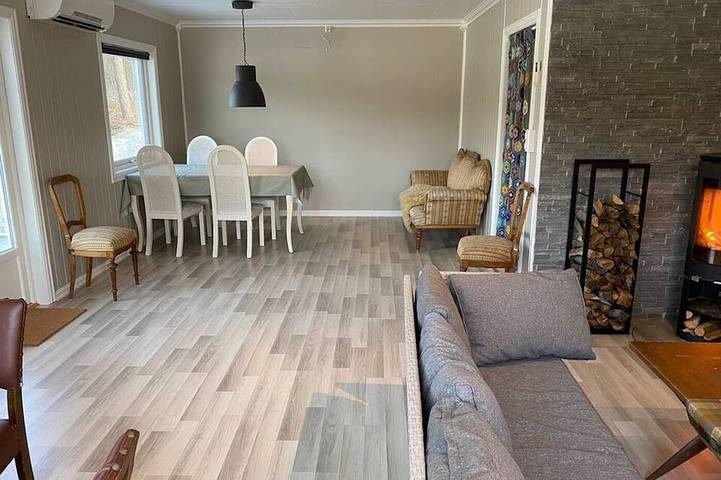 Feriehus for 5 personer, med hage og balkong, dyr tillatt i Mjøsa