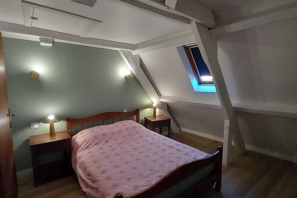 Le logis d'Epicure Charming house in the heart of a typical Lot village. in Payrignac, Quercy