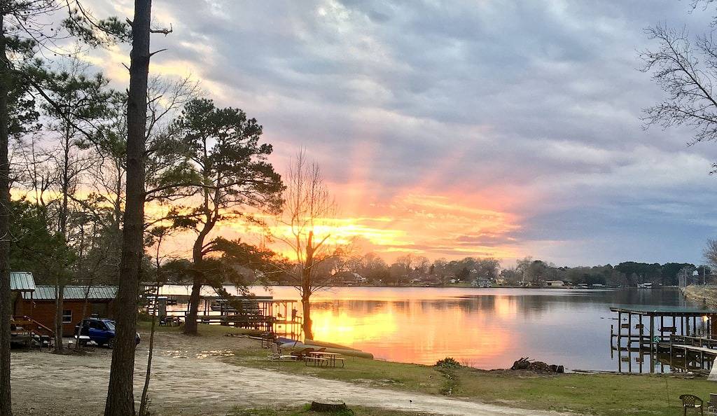 ♦ ️Lakeside Cabin # 3 auf dem Lake Livingston in Onalaska. Texas in Lake Livingston