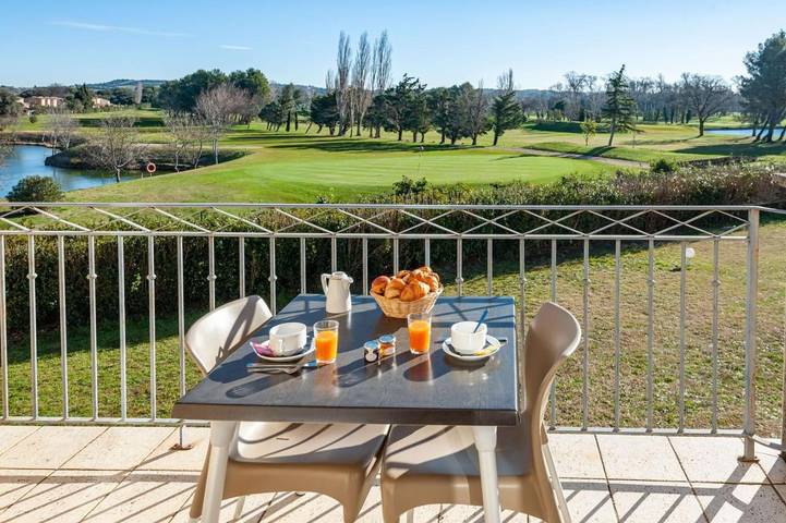 Appart’hôtel pour 2 personnes, avec jardin et piscine