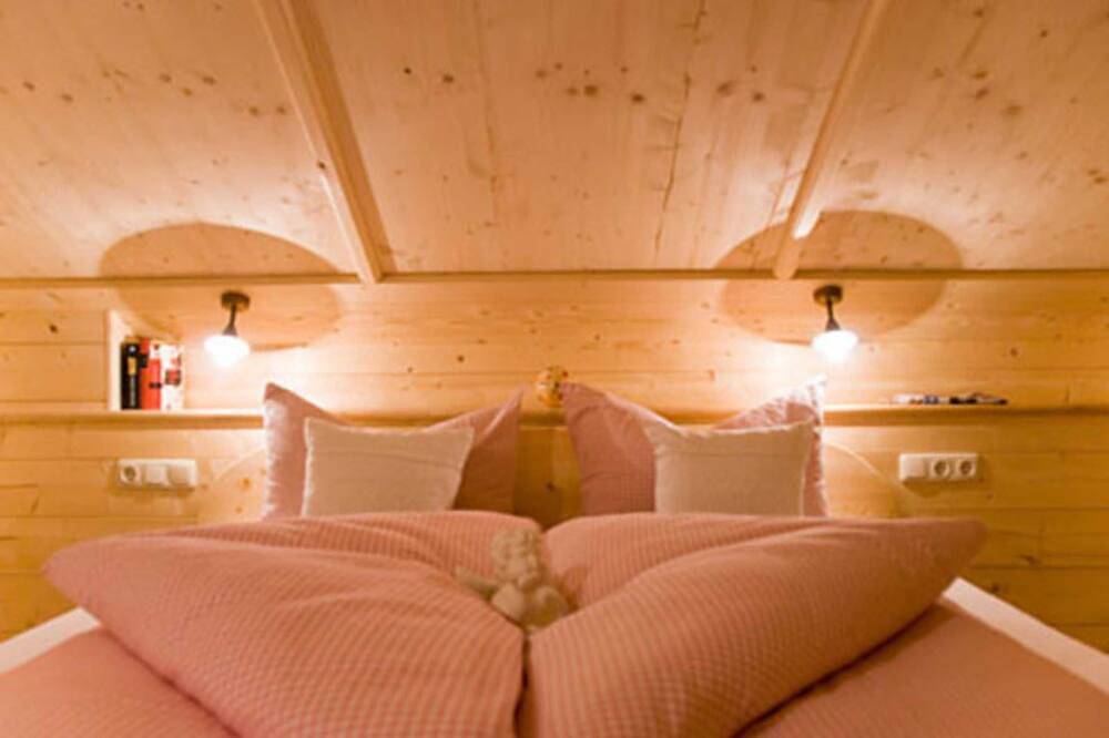Almhaus - Ferienhaus Webermohof - Exklusives Ferienhaus mit Privatem Wellnessgarten in Rottach-Egern, Spitzingsee