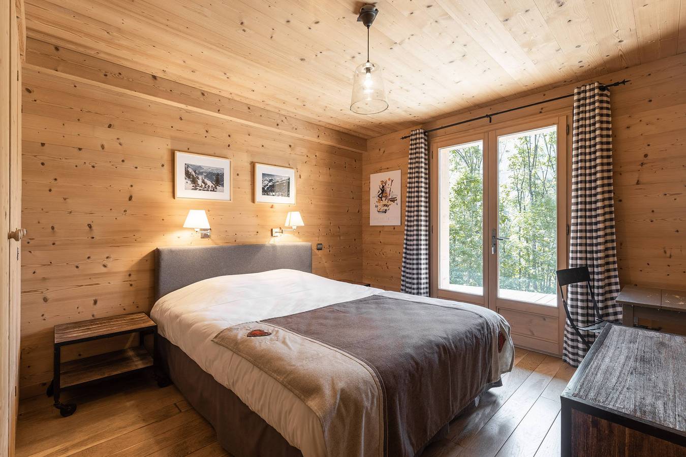 4* chalet, 5 bedrooms, stunning view, hammam, fireplace, garage, Wi-Fi (Sausal) in La Clusaz, Región de Annecy
