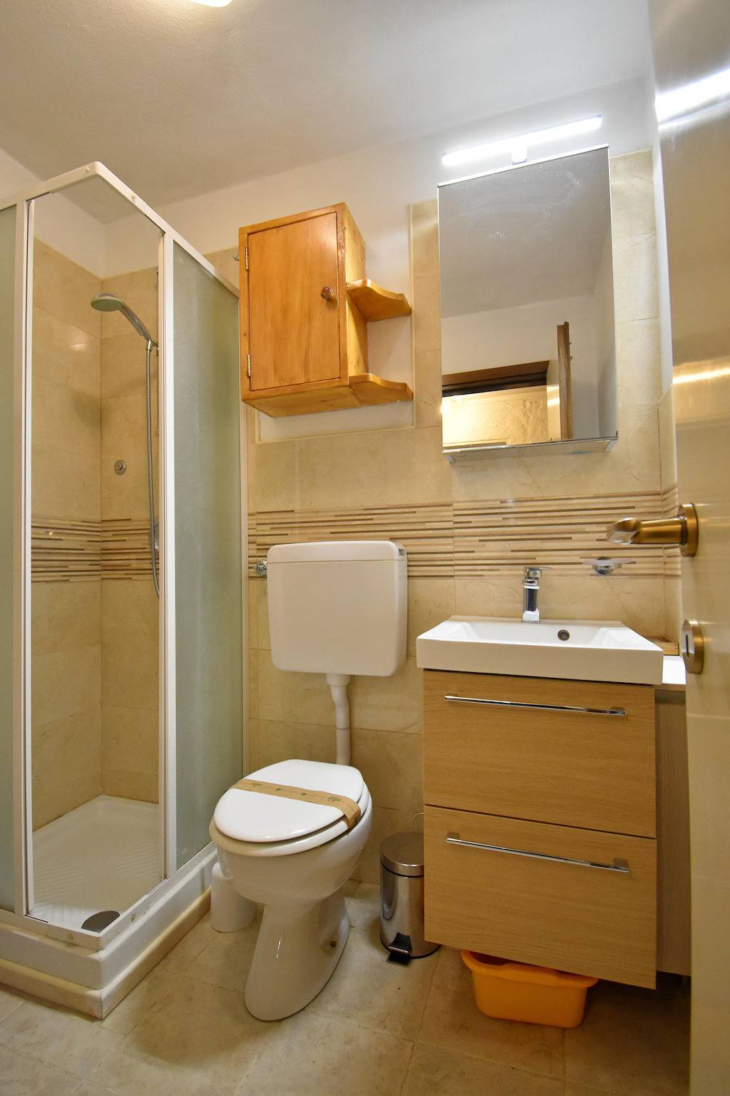 Entire apartment, Holiday apartment for 4 people with balcony in Tre Ville, Brenta group