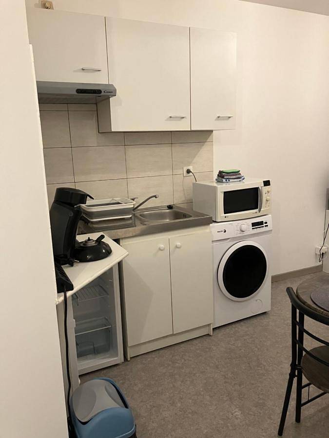 Appartement entier, One-Bedroom Apartment in Lacaune, Région de Lacaune