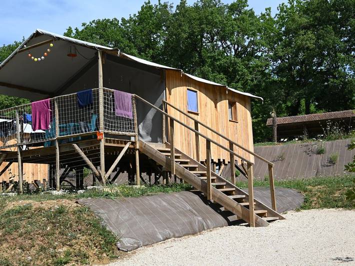 Location de vacances pour 4 personnes, avec terrasse et piscine à Martiel - 3
