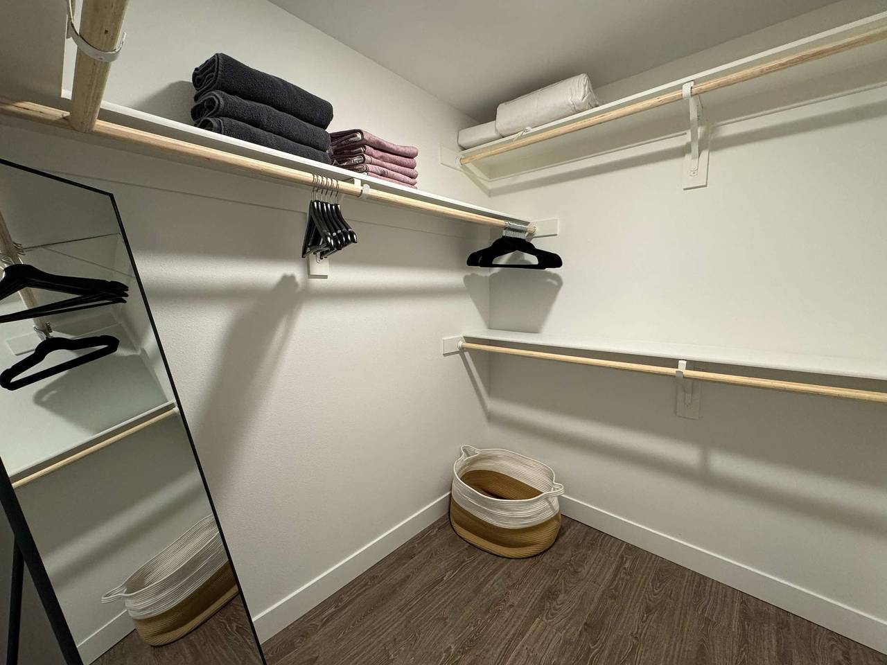 Apartamento entero, Charming 2Br Retreat  Pool  Gym 10min to Disneyland in Santa Ana (california), Condado de Orange