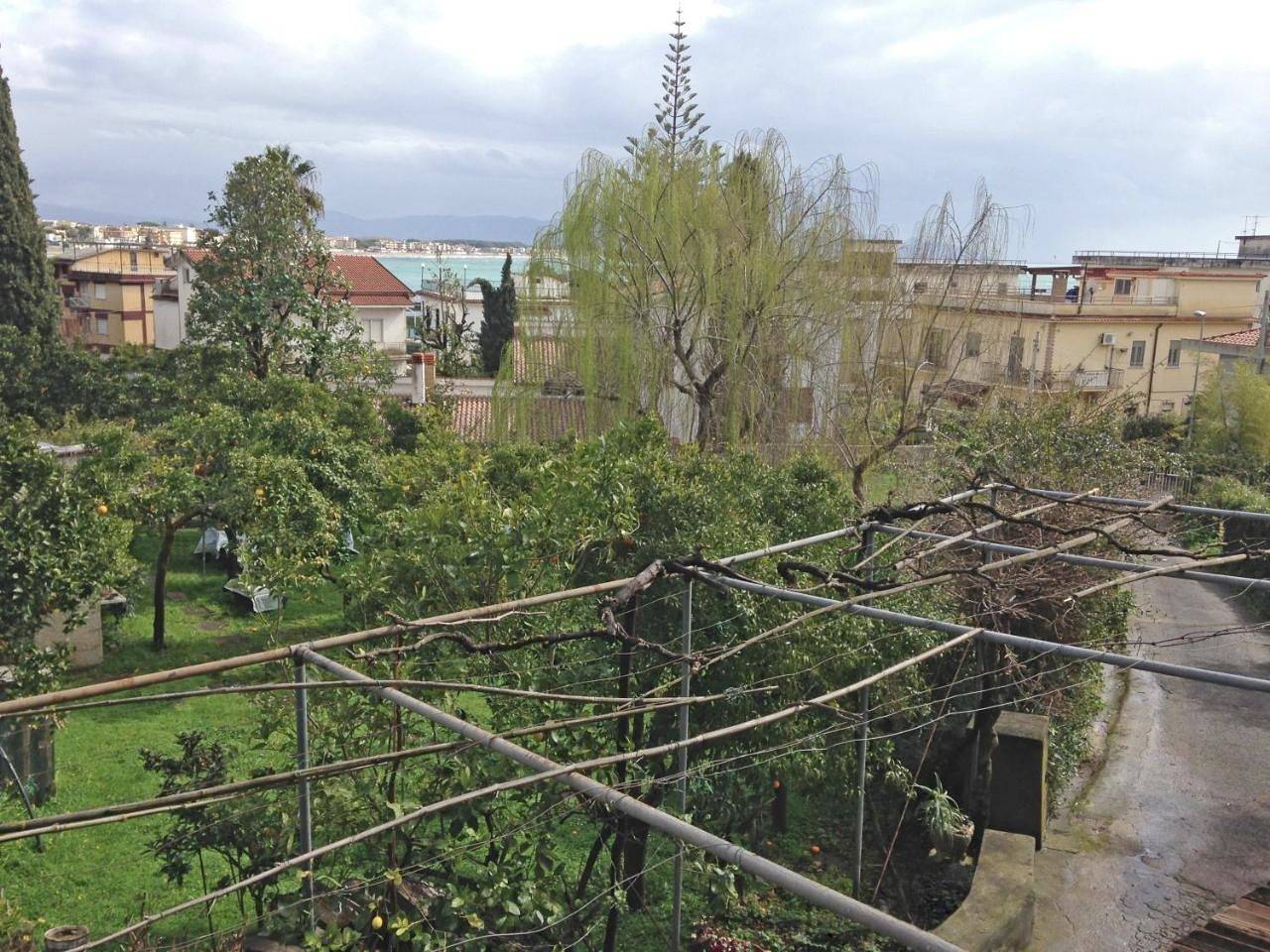 Appartamento intero, Apartment with Terrace in Scauri, Minturno