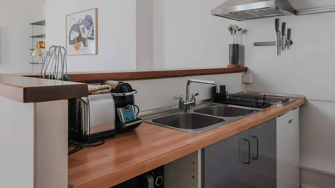 Entire holiday apartment, Ferienwohnung für 4 Personen (46 m²) in Neuilly-sur-Seine in Neuilly-sur-Seine, Hauts-de-Seine